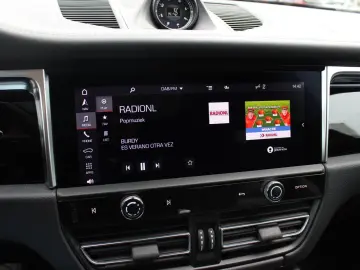 PORSCHE Macan 2.0 T   Trekhaak   Panoramadak   Camera
