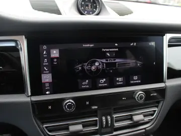 PORSCHE Macan 2.0 T   Trekhaak   Panoramadak   Camera