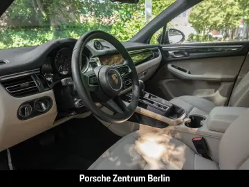 PORSCHE Macan Abstandstempomat Luftfederung PASM LED