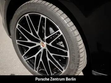 PORSCHE Macan Abstandstempomat Luftfederung PASM LED