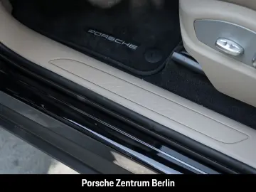 PORSCHE Macan Abstandstempomat Luftfederung PASM LED