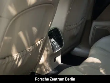 PORSCHE Macan Abstandstempomat Luftfederung PASM LED