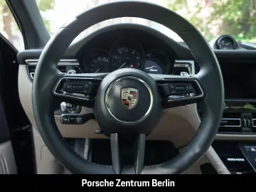 PORSCHE Macan Abstandstempomat Luftfederung PASM LED