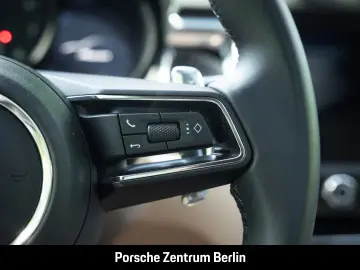 PORSCHE Macan Abstandstempomat Luftfederung PASM LED