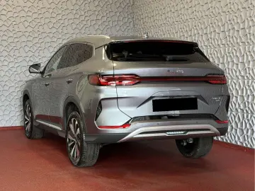 BYD Seal U 1.5 T DM-i AWD Design 324 CP