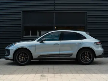 PORSCHE Macan T