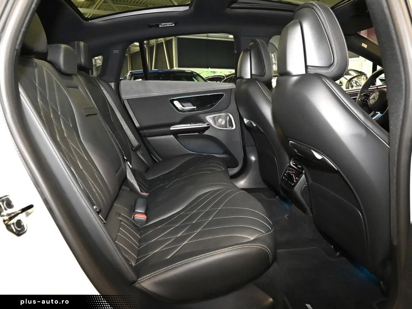MERCEDES-BENZ EQE 500 4M AMG Sport Premium  Hyperscreen PANO