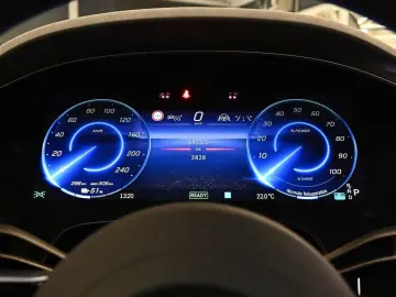 MERCEDES-BENZ EQE 500 4M AMG Sport Premium  Hyperscreen PANO