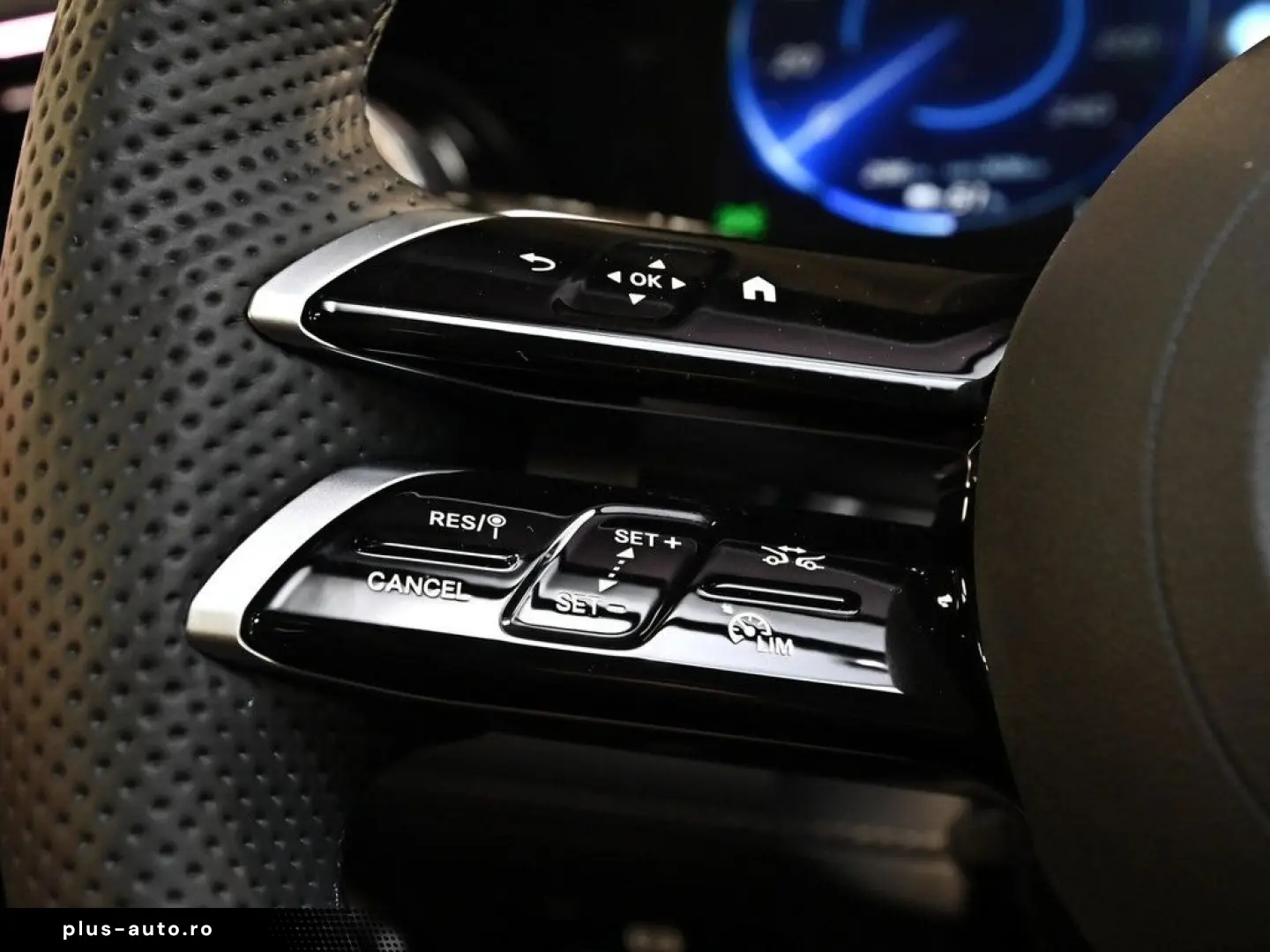 MERCEDES-BENZ EQE 500 4M AMG Sport Premium  Hyperscreen PANO