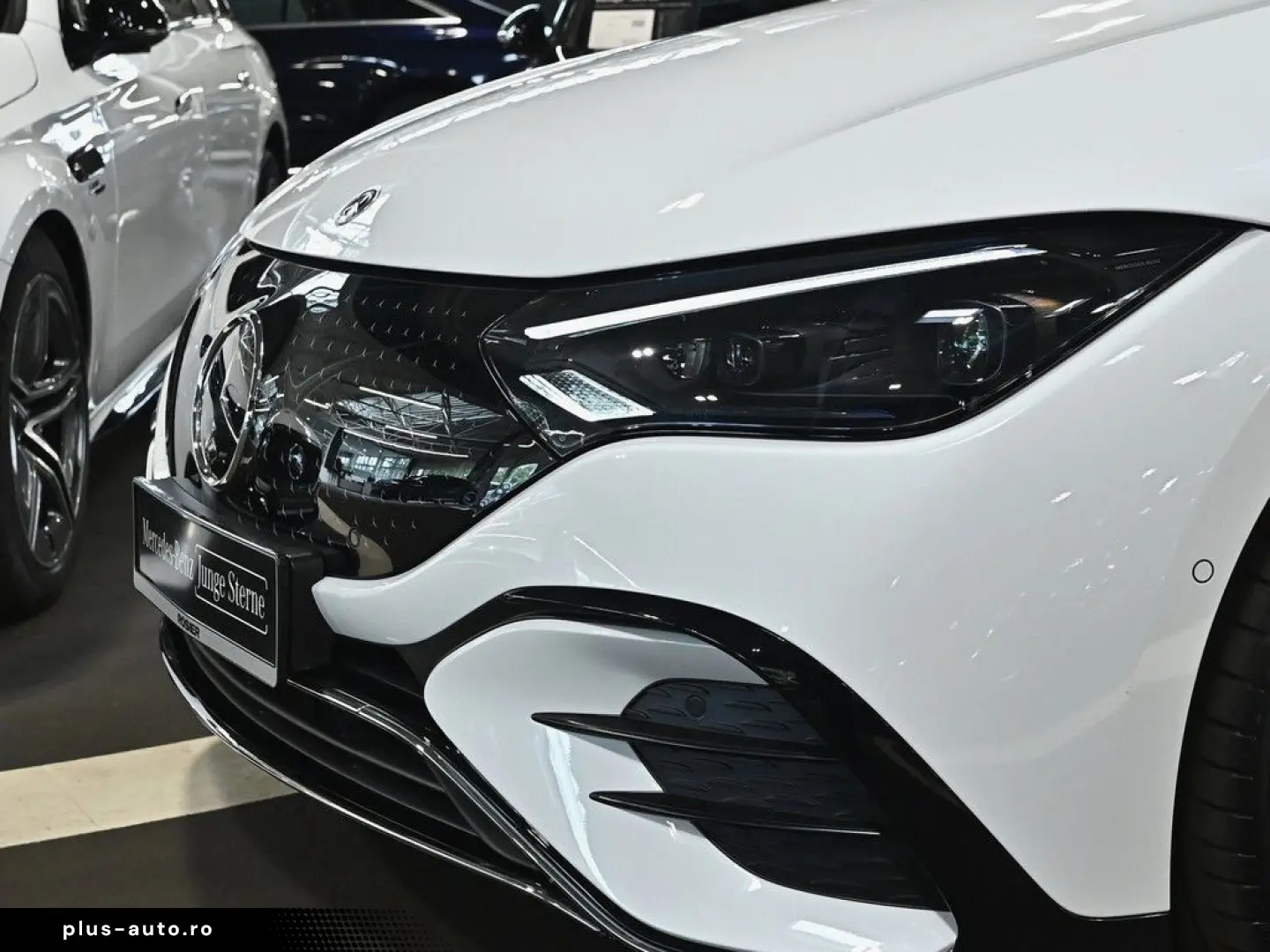 MERCEDES-BENZ EQE 500 4M AMG Sport Premium  Hyperscreen PANO
