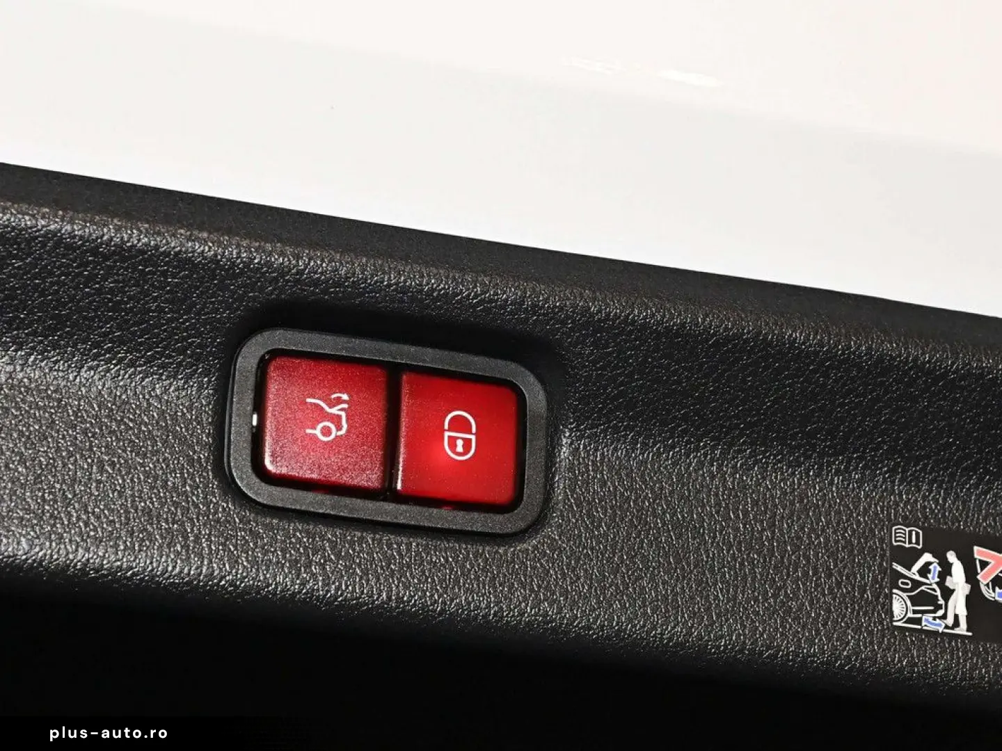 MERCEDES-BENZ EQE 500 4M AMG Sport Premium  Hyperscreen PANO