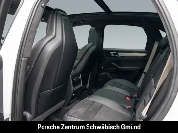 PORSCHE Cayenne GTS Head-Up Soft-Close LED-Matrix BOSE