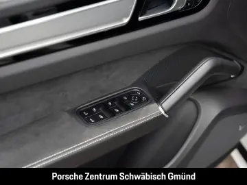 PORSCHE Cayenne GTS Head-Up Soft-Close LED-Matrix BOSE