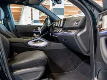 MERCEDES-BENZ GLE 400 e 4M AMG Sport Premium  NIGHT PANO HUD
