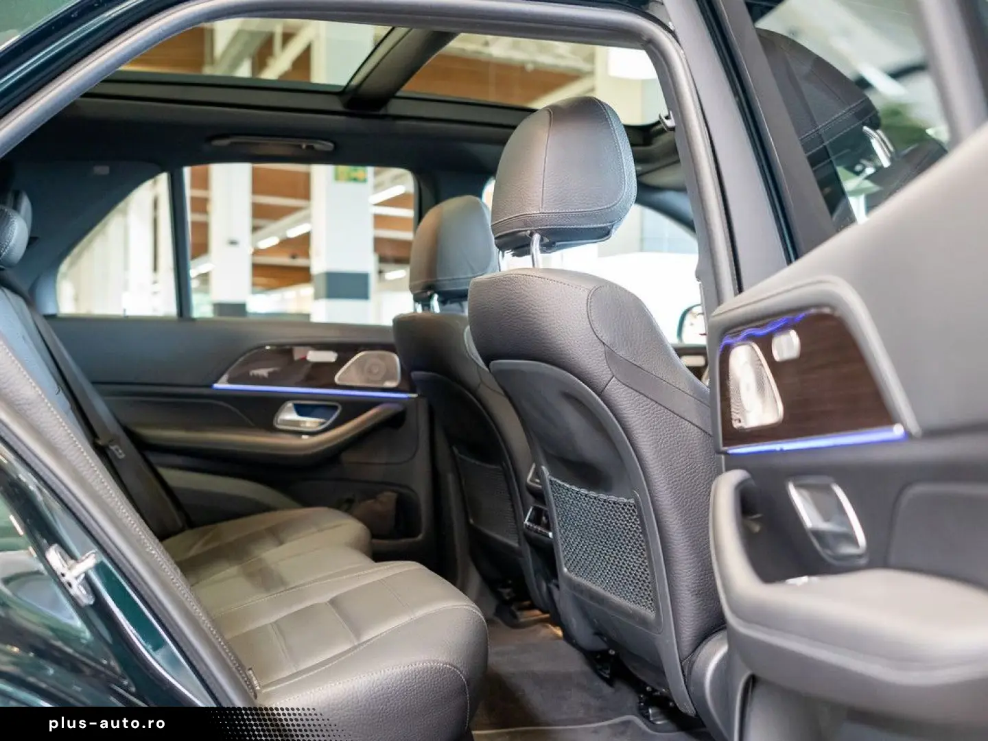 MERCEDES-BENZ GLE 400 e 4M AMG Sport Premium  NIGHT PANO HUD
