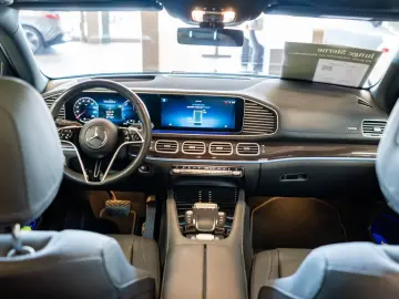 MERCEDES-BENZ GLE 400 e 4M AMG Sport Premium  NIGHT PANO HUD