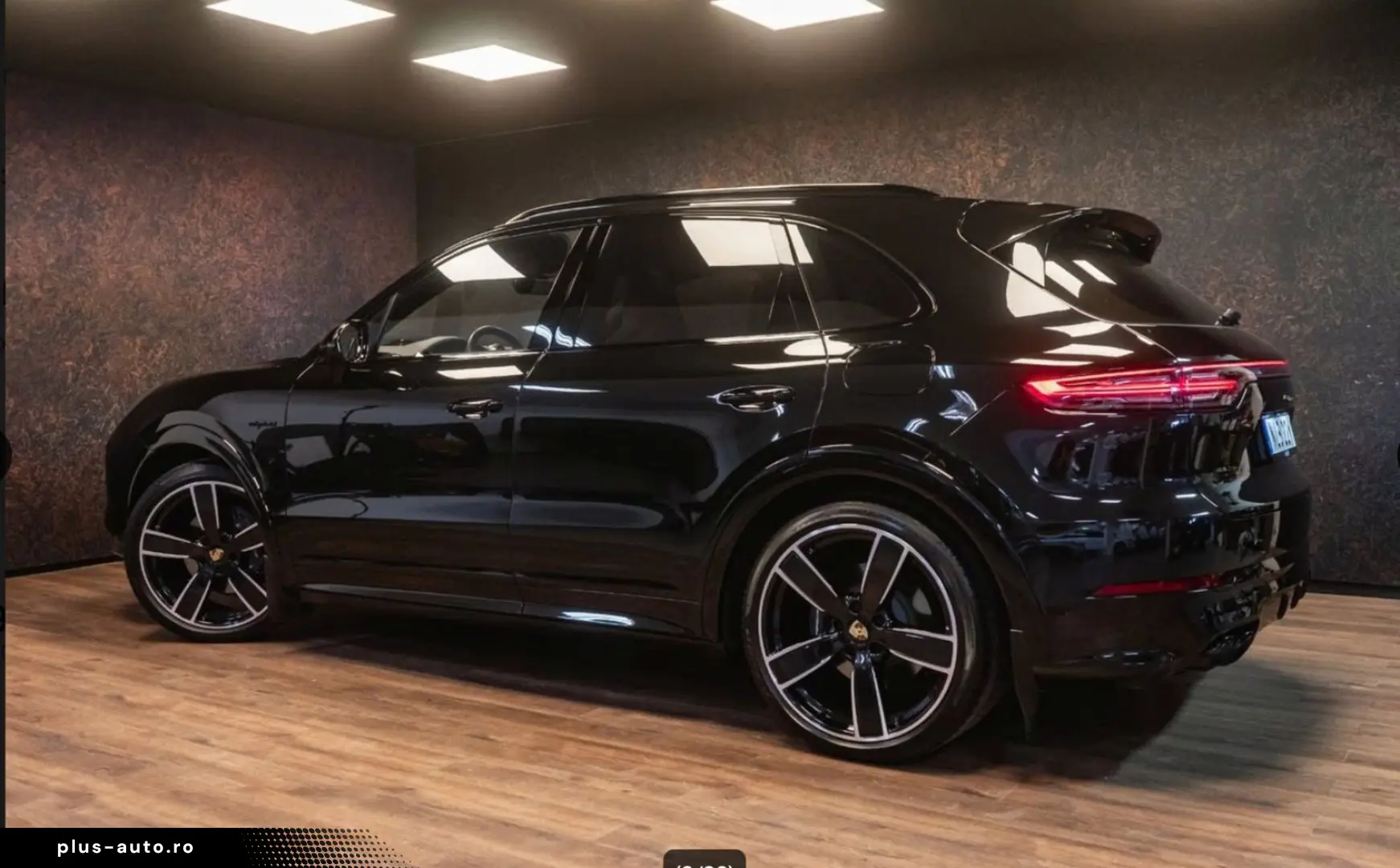 PORSCHE Cayenne E-Hybrid Platinum Edition AHK Panorama