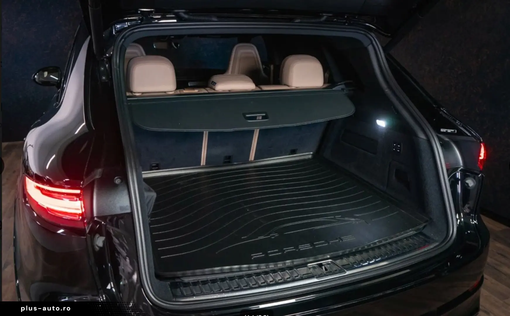 PORSCHE Cayenne E-Hybrid Platinum Edition AHK Panorama