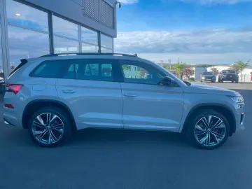 SKODA Kodiaq 2 0TSi RS 4x4 Pano AHK 360 Canton