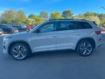 SKODA Kodiaq 2 0TSi RS 4x4 Pano AHK 360 Canton