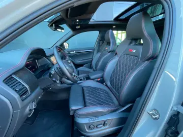 SKODA Kodiaq 2 0TSi RS 4x4 Pano AHK 360 Canton