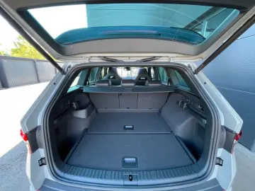 SKODA Kodiaq 2 0TSi RS 4x4 Pano AHK 360 Canton