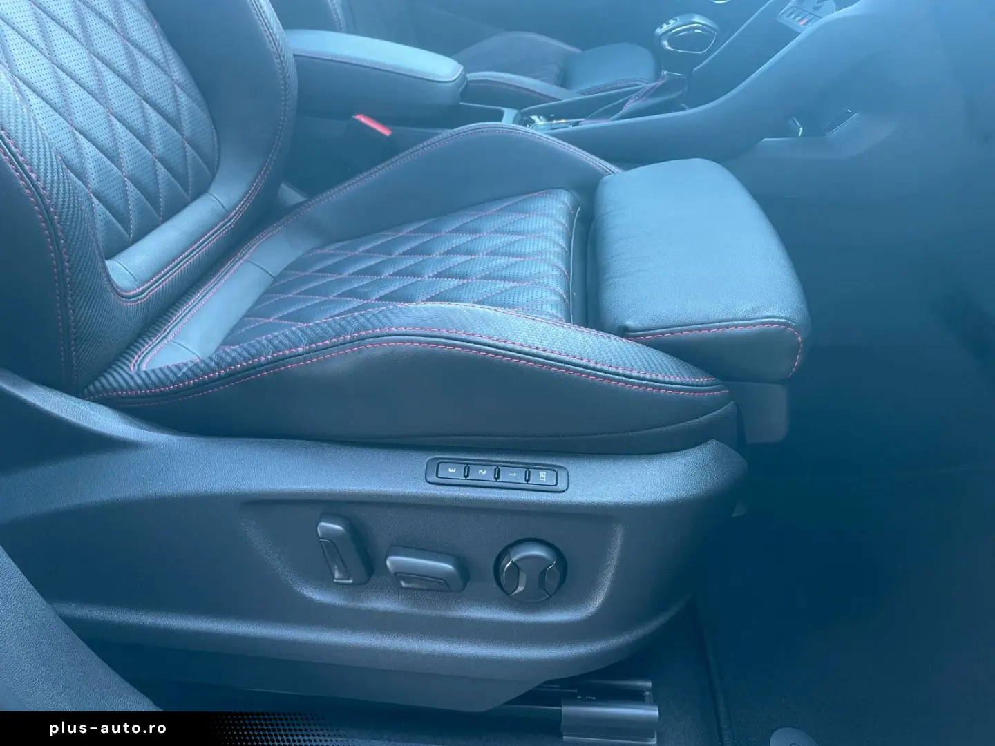SKODA Kodiaq 2 0TSi RS 4x4 Pano AHK 360 Canton