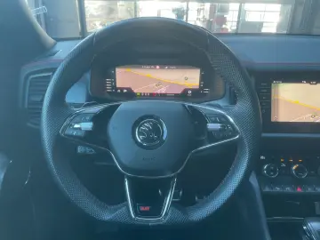 SKODA Kodiaq 2 0TSi RS 4x4 Pano AHK 360 Canton