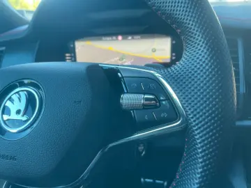 SKODA Kodiaq 2 0TSi RS 4x4 Pano AHK 360 Canton