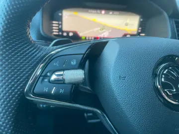 SKODA Kodiaq 2 0TSi RS 4x4 Pano AHK 360 Canton
