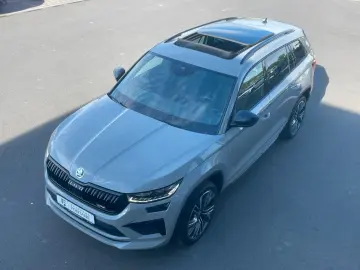 SKODA Kodiaq 2 0TSi RS 4x4 Pano AHK 360 Canton