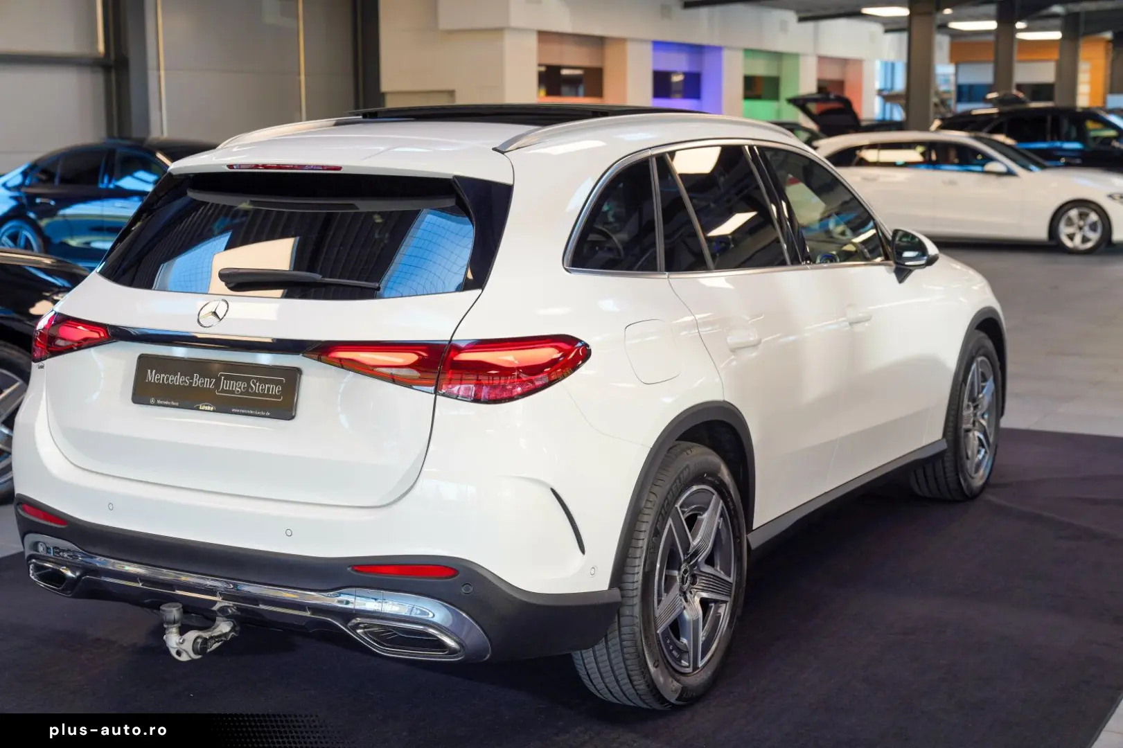 MERCEDES-BENZ GLC 220 d 4M AMG Line Pano Standheizung Burm