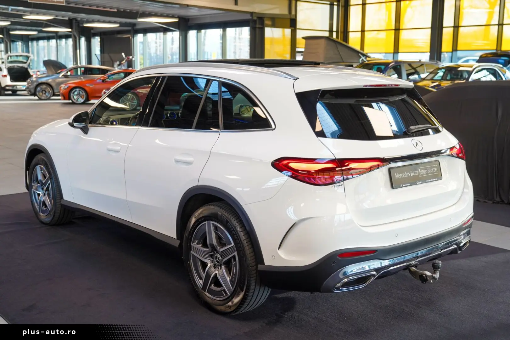 MERCEDES-BENZ GLC 220 d 4M AMG Line Pano Standheizung Burm