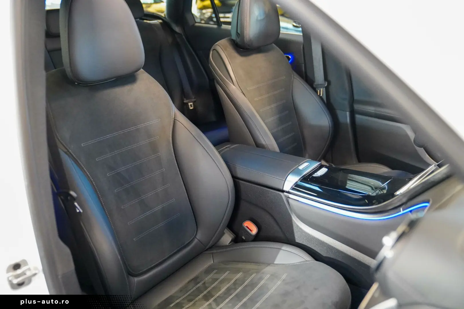 MERCEDES-BENZ GLC 220 d 4M AMG Line Pano Standheizung Burm