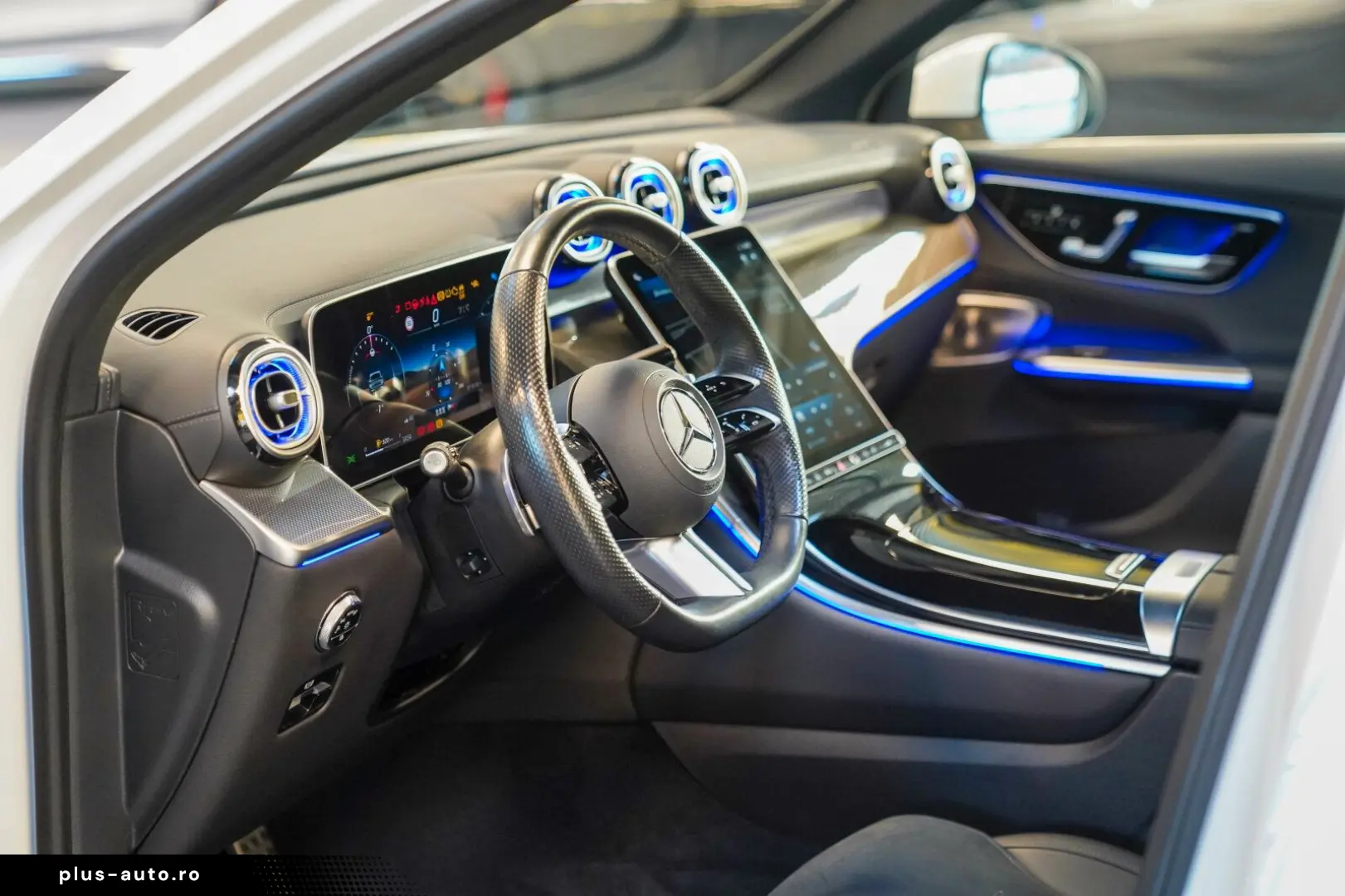 MERCEDES-BENZ GLC 220 d 4M AMG Line Pano Standheizung Burm