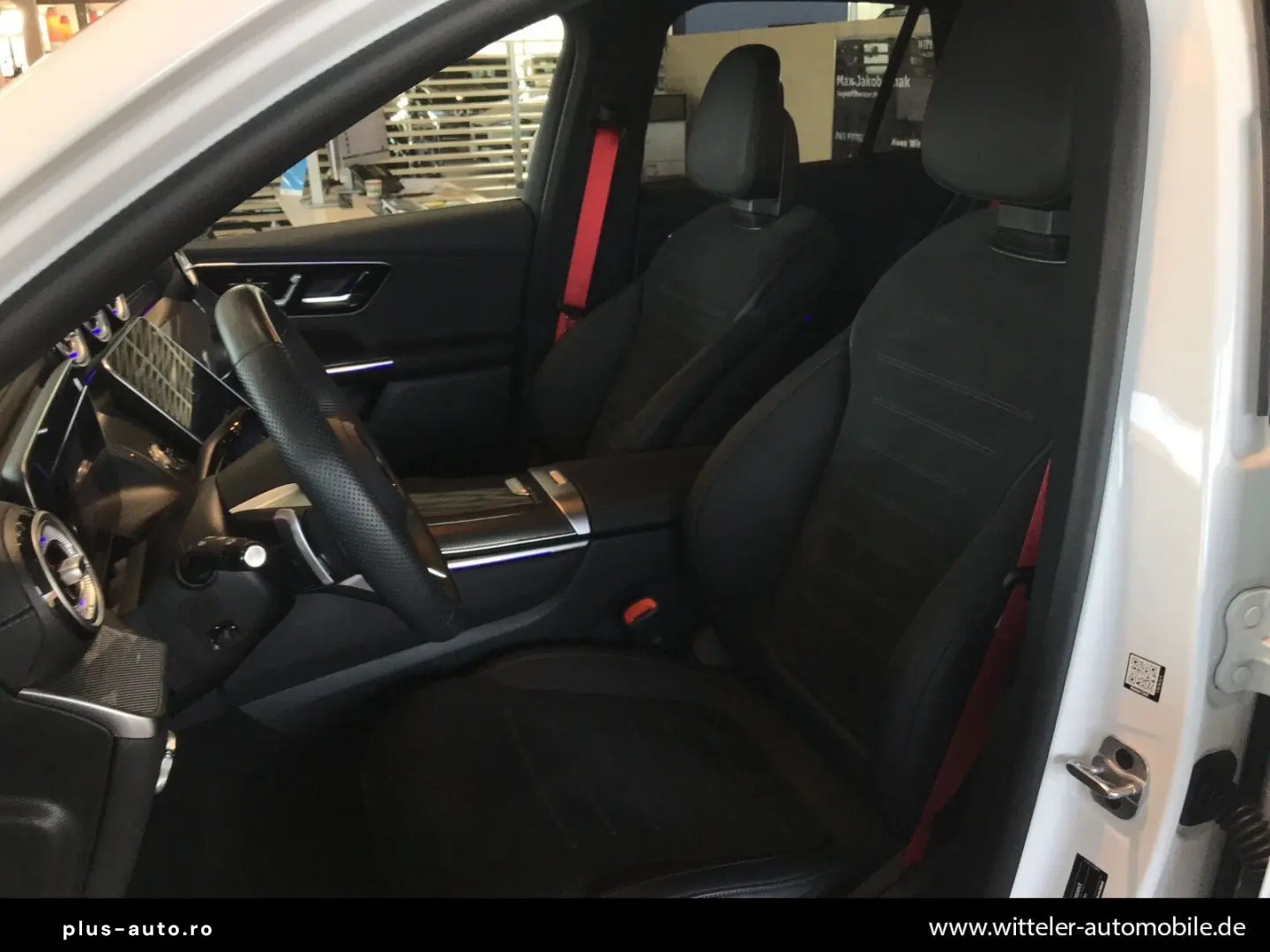 MERCEDES-BENZ GLC 300d 4M AMG Line AHK STHZ PANO Mem Night