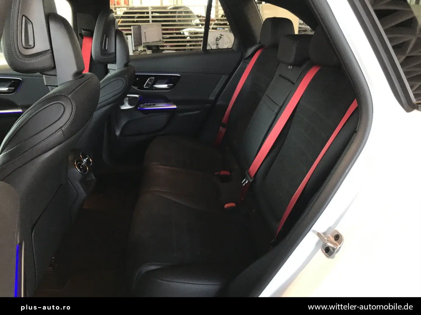 MERCEDES-BENZ GLC 300d 4M AMG Line AHK STHZ PANO Mem Night