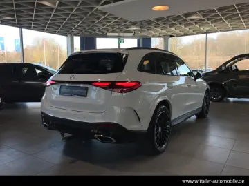 MERCEDES-BENZ GLC 300d 4M AMG Line AHK STHZ PANO Mem Night