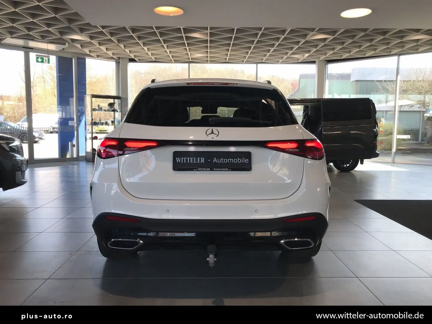 MERCEDES-BENZ GLC 300d 4M AMG Line AHK STHZ PANO Mem Night