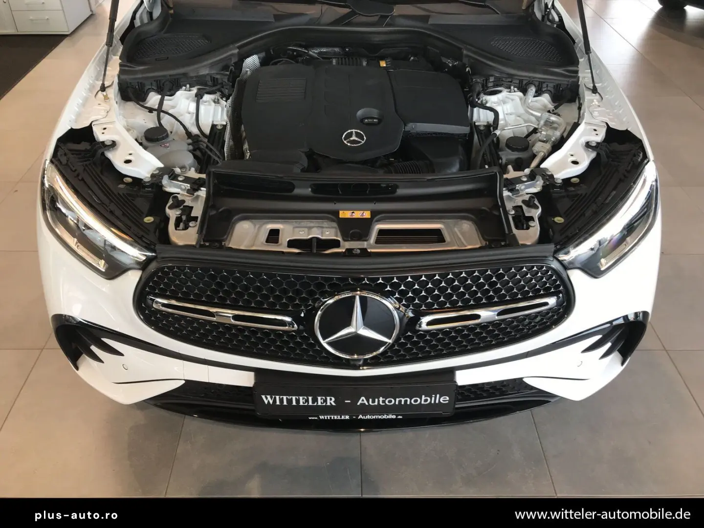 MERCEDES-BENZ GLC 300d 4M AMG Line AHK STHZ PANO Mem Night