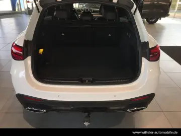 MERCEDES-BENZ GLC 300d 4M AMG Line AHK STHZ PANO Mem Night