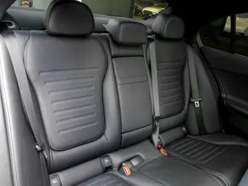 MERCEDES-BENZ C 300d 4M AMG Pano AHK 360 Memo Night 19
