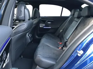 MERCEDES-BENZ C300 d AMG MBUX Burm Night Fahrassist AHK Pano