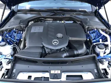 MERCEDES-BENZ C300 d AMG MBUX Burm Night Fahrassist AHK Pano