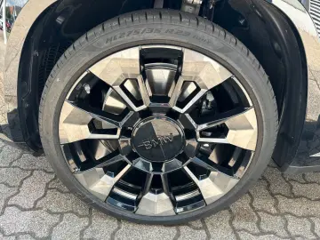 BMW XM 4.4  Bowers Wilkens  AHK  Multifunkt.sitze