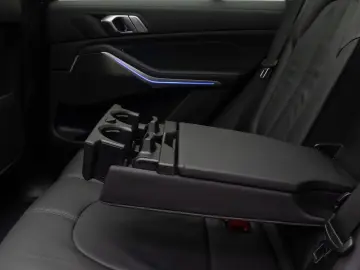 BMW X5 xD40d M Sport Laser HUD DAB AHK Panorama Komf