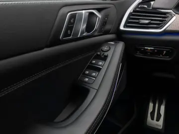 BMW X5 xD40d M Sport Laser HUD DAB AHK Panorama Komf