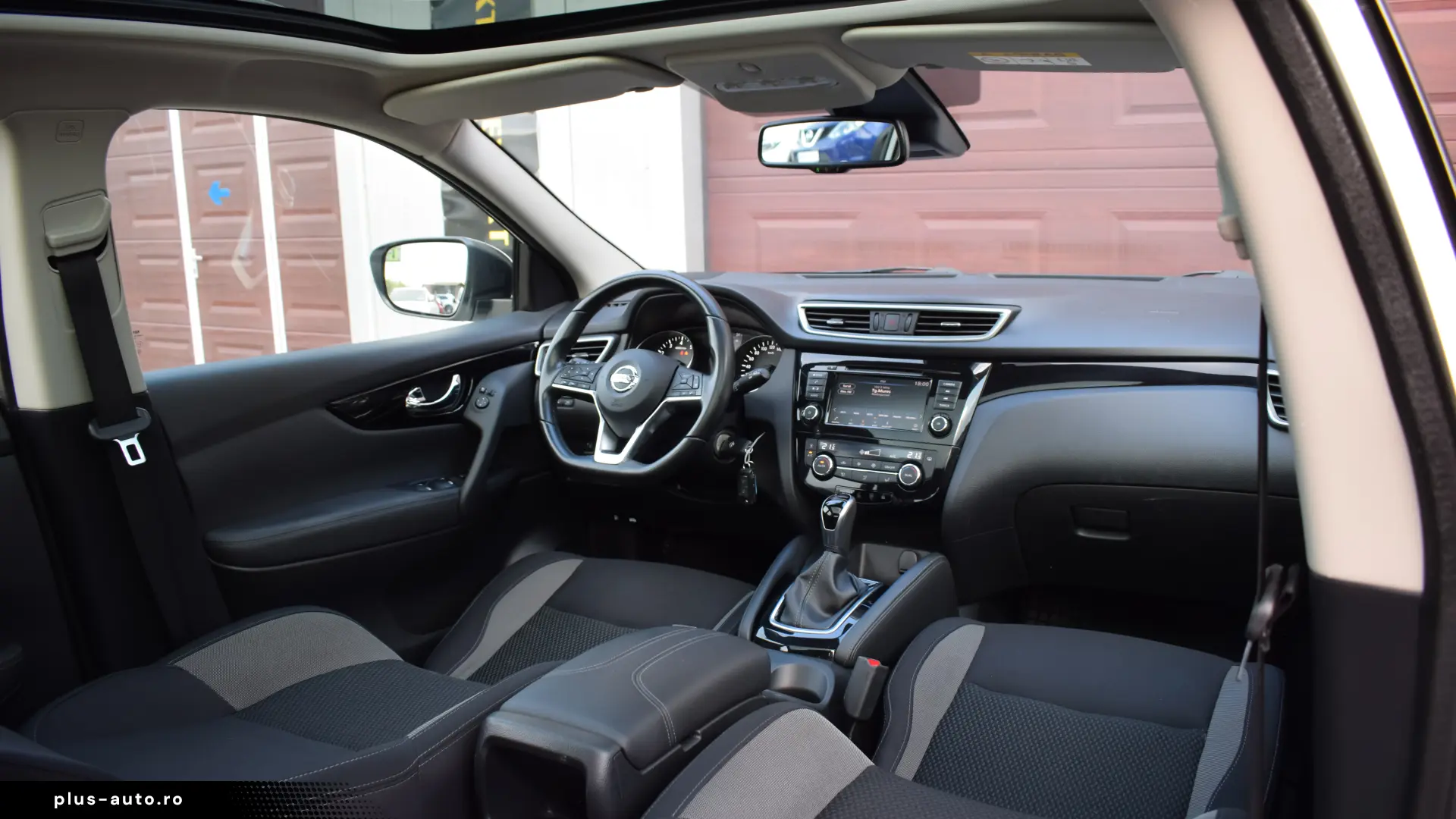 Nissan Qashqai 1.3 Benzina Automat 2020