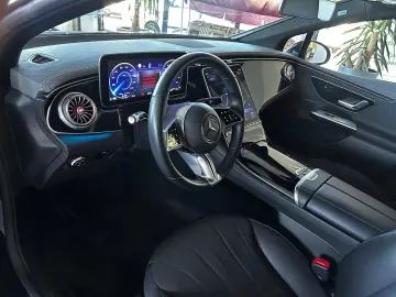 MERCEDES-BENZ EQE 300 T-Leder Kamera Advanced