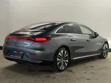 MERCEDES-BENZ EQE 350   Electric Art   Distronic    PANO